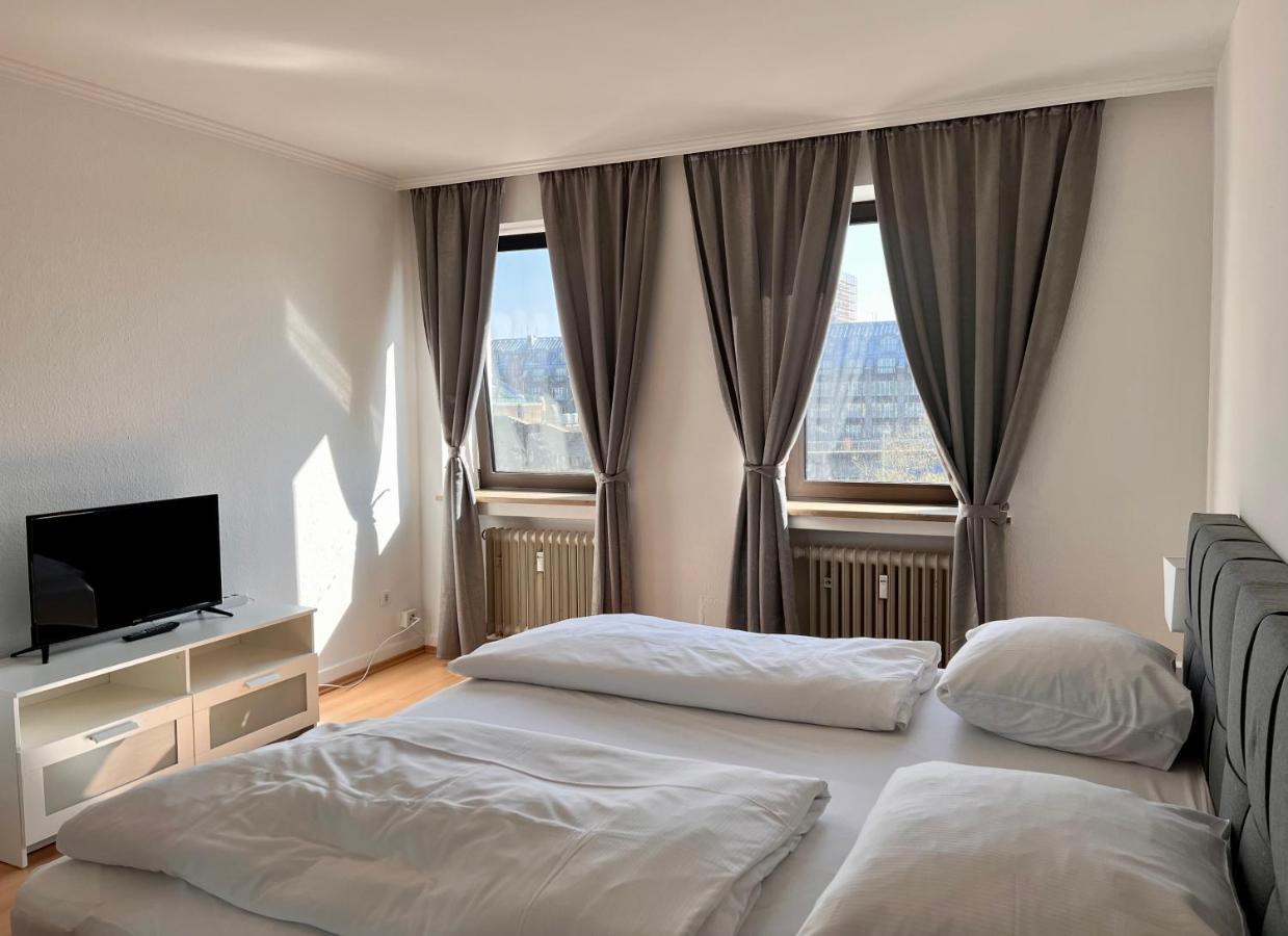 Altstadthotel Hayk Am Rhein Hotel Köln